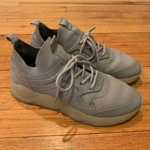 Vince camuto Leddenta Knit Sneaker in Light Grey
